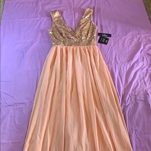 NWT never worn Lulu dress wedding prom rose gold
